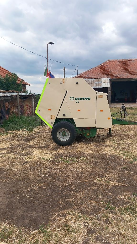 Продавам сламопреса