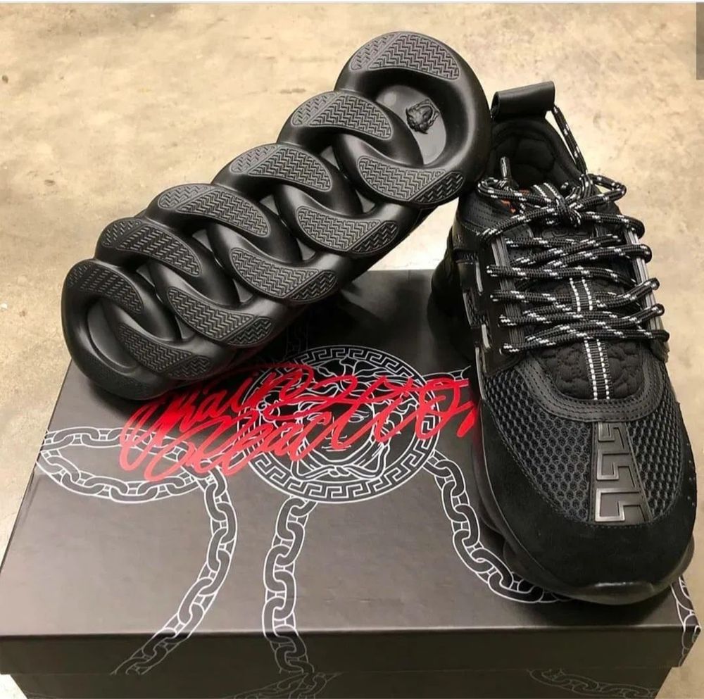 Versace Chain Reaction