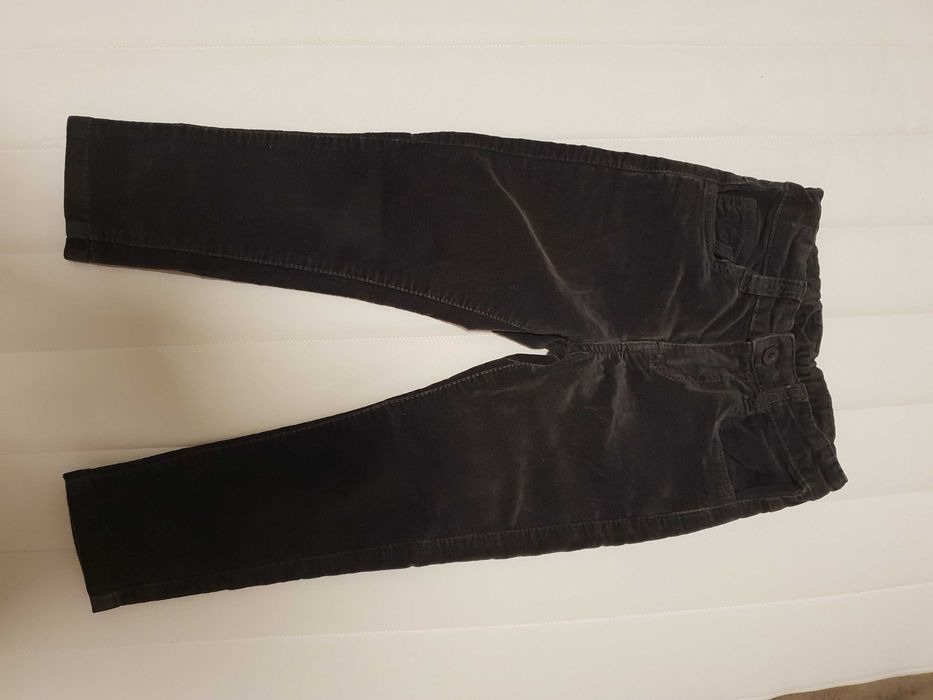 Pantaloni Cool club catifea 104cm
Talie reglabila