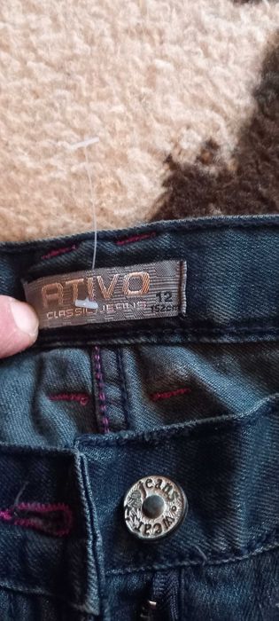 Чисто нови дънки за деца 12лв.бройката