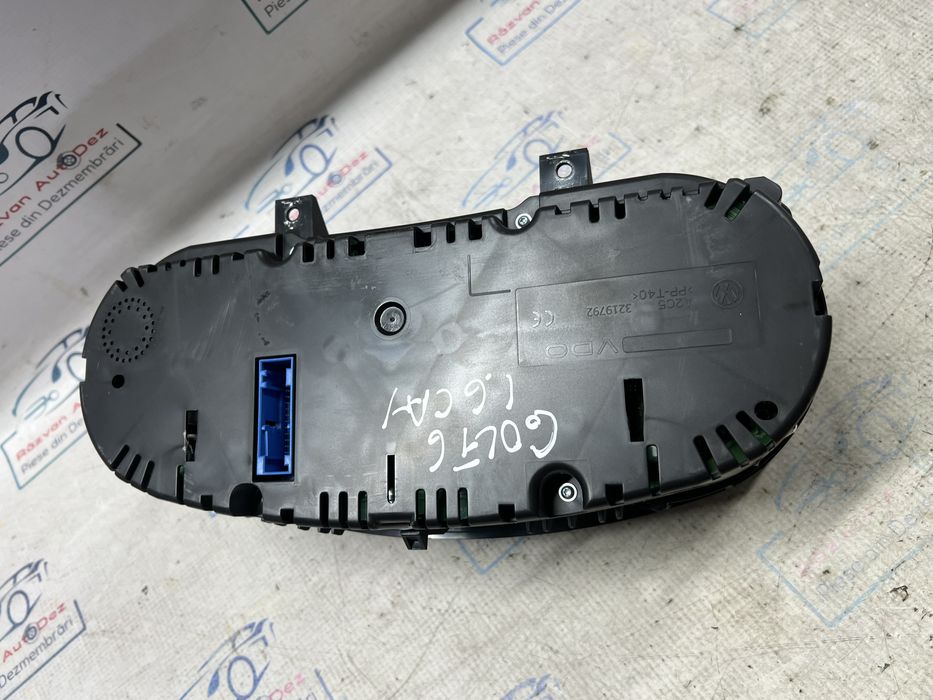 ceasuri bord uk  volkswagen golf 6 hatchback  2010