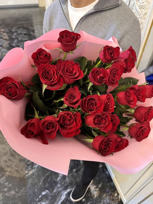 Продам 25шт розы