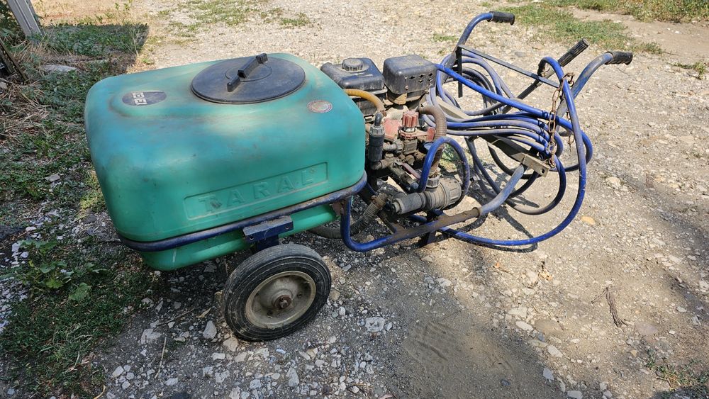 Бензинова пръскачка  TARAL 100 литра