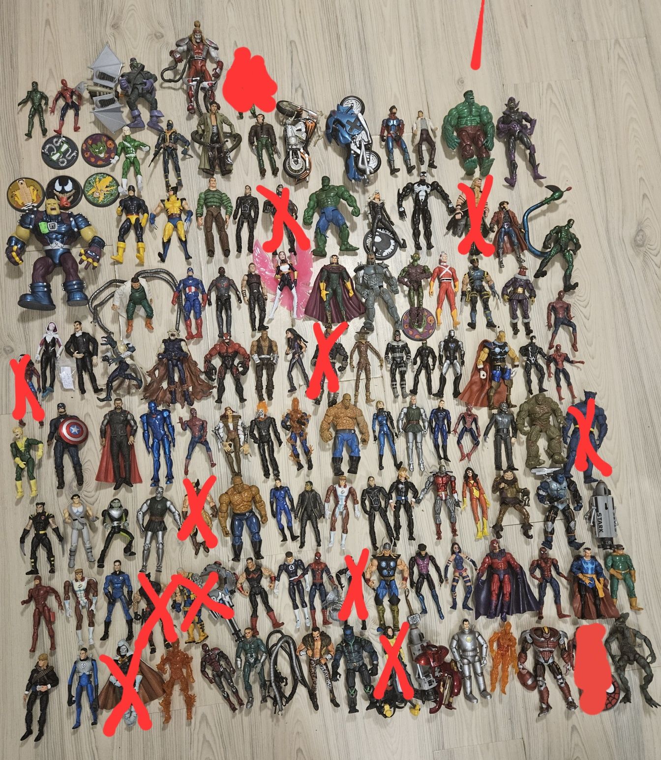 120 de figurine Marvel