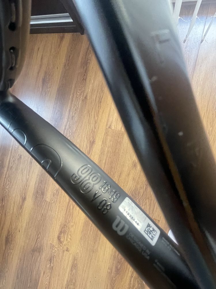 Wilson Blade v8 noir