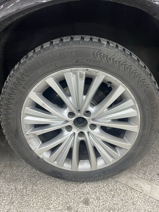 Резина хакапилита 8 размер  от бмв