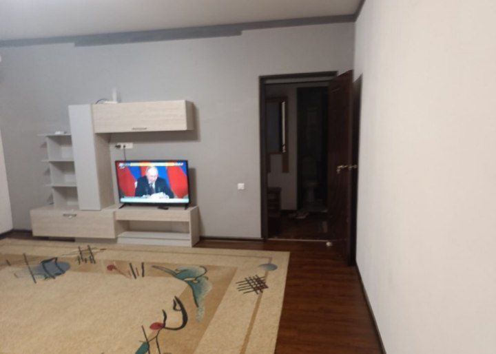 Аренда квартиры в центре 1/7/9 Кадышева рынок евро