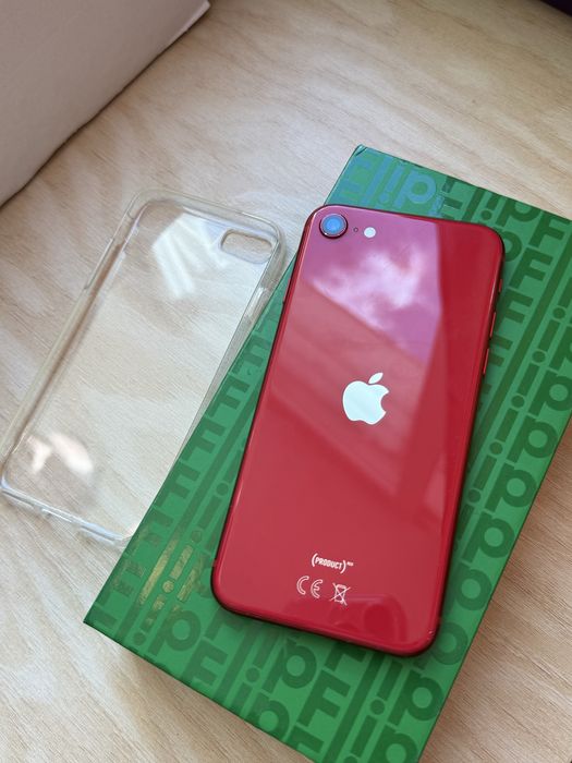 iPhone SE 2020 с гаранция до март 2027г.