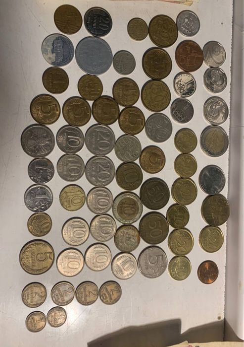 Продам старую монету 10 копеек