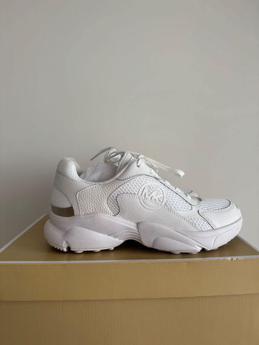 Michael Kors маратонки размер 38 бели