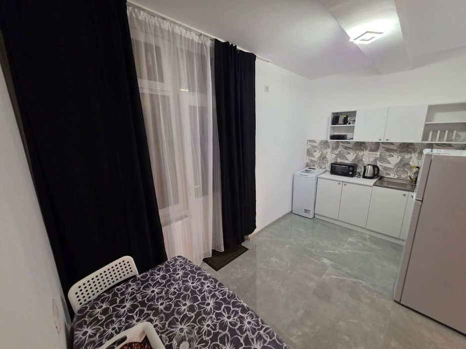 Închiriez garsoniere si apartamente regim hotelier si la luna
