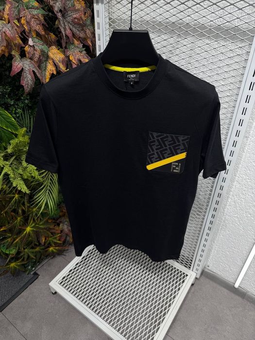 Мъжки тениски различни модели