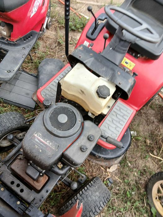 Tractoras Vand 2 la pret de unu