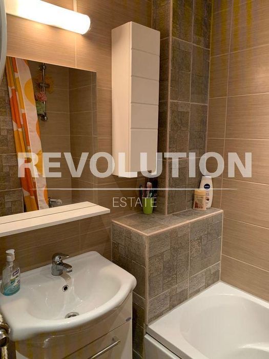 Дава се под наем Тристаен апартамент в Варна, Младост 1 - 70 кв.м за 500 € - Снимка #6