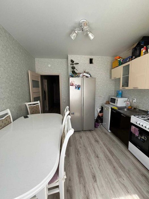 Продается 3 комнатная квартира район Береке
