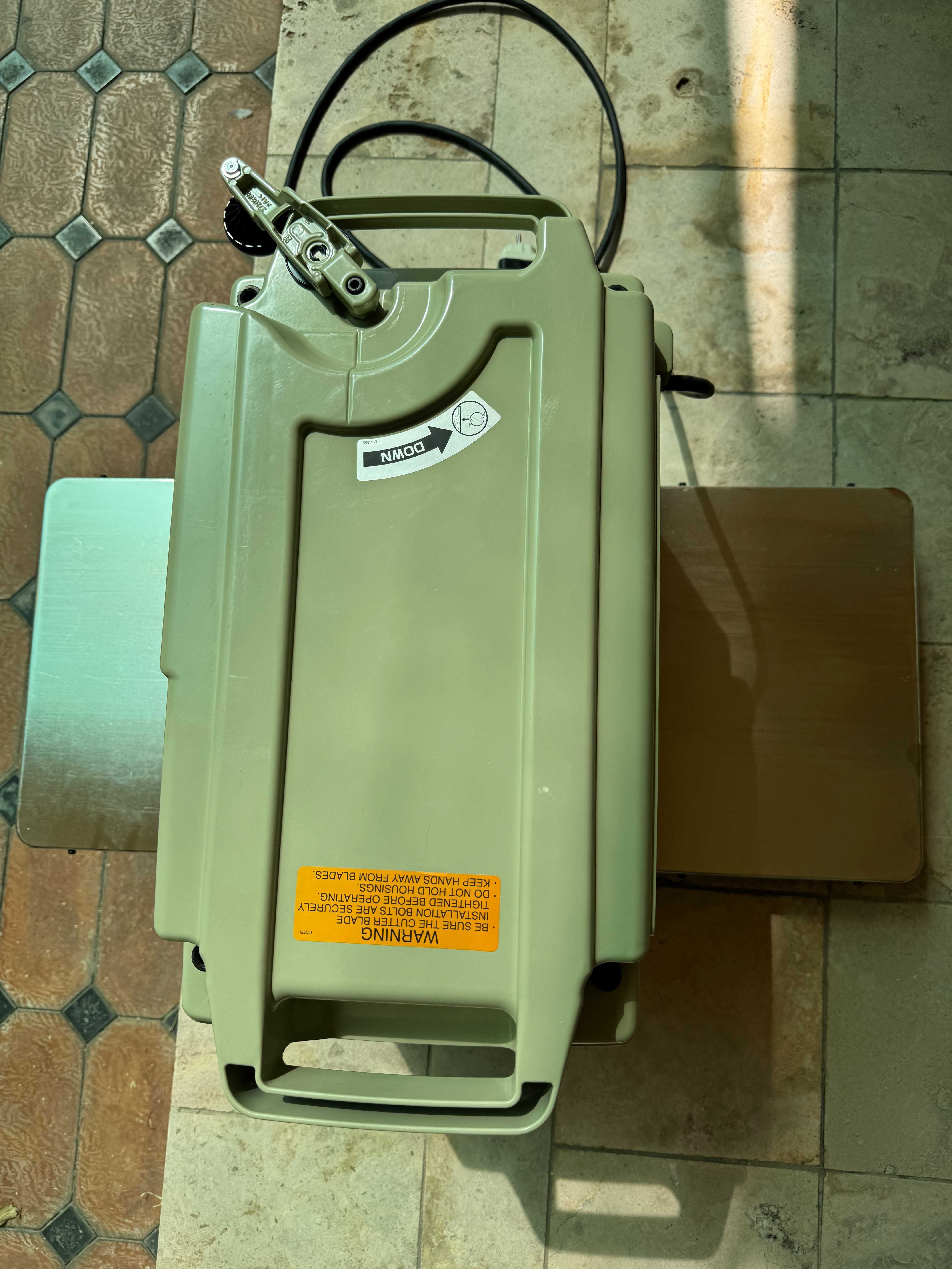 Reysmus MAKITA 2012 NB ishlatilmagan.