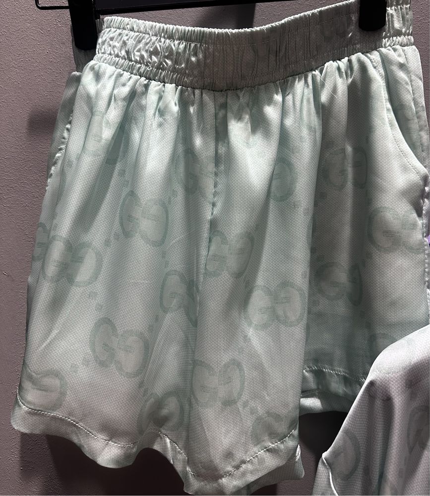 Екип Gucci / Dior