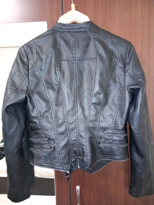 Продавам Кожено яке,обличано 2 пъти