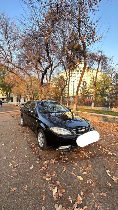 Своя Lacetii Gentra ( черная)