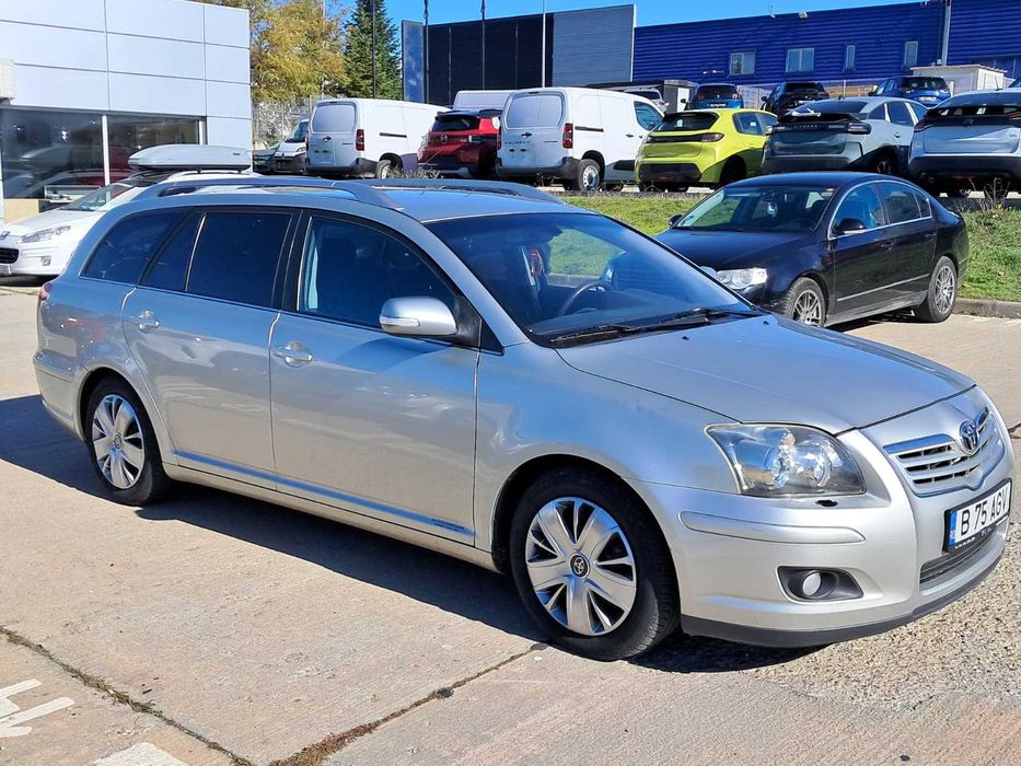 Toyota Avensis 2.0 126 cp diesel Xenon VARIANTE BMW