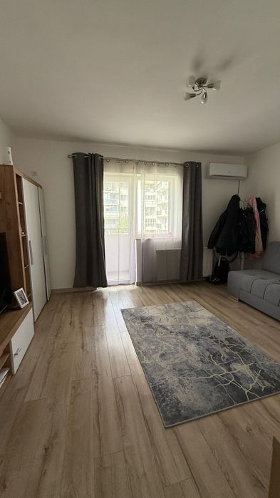 Apartament 3 camere + loc de parcare
