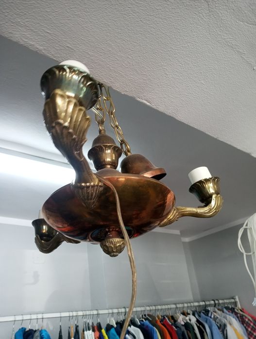 Candelabru de vânzare
