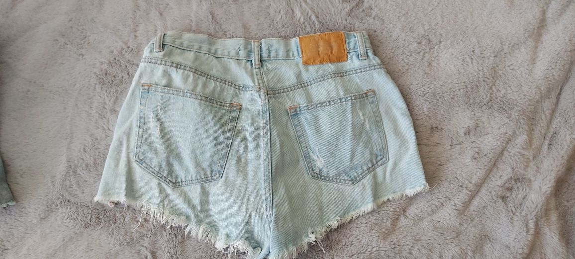 Pull Bear дънкови къси панталонки 38