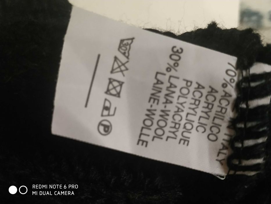 Нов с етикет шал ,яка,наметало за рамене или просто шал.made in italy