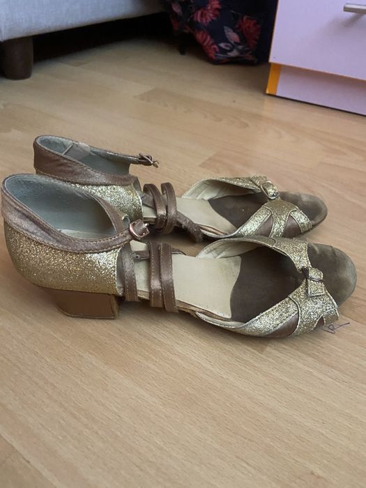 Sandale dans sportiv