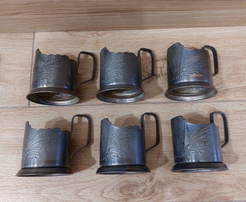 Руски мелхиорени подстакани