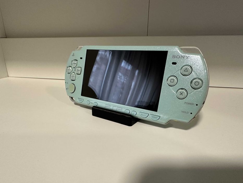 Sony PSP 2000 Mint Green Modata (plus accesorii)