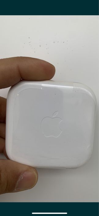 Casti Apple cu fir