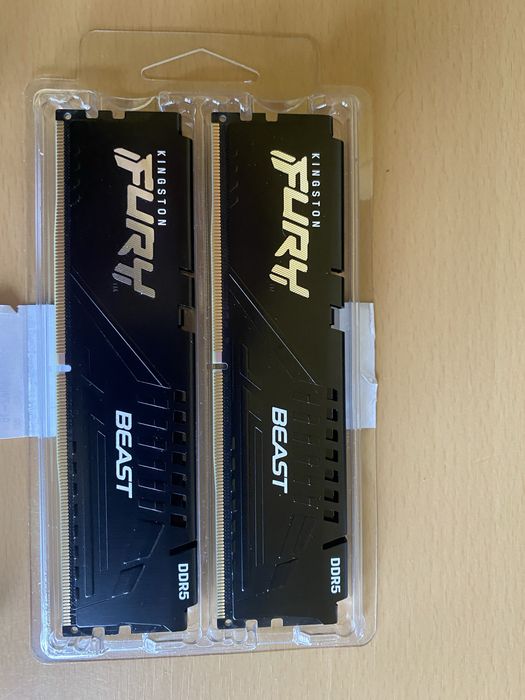 Kit 16GB RAM DDR5 Kingston 6000mHz 30CL