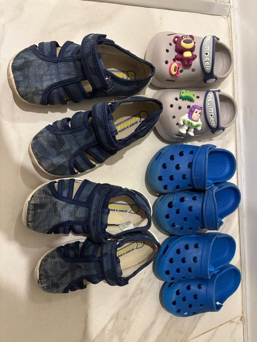 Отдам даром обувь