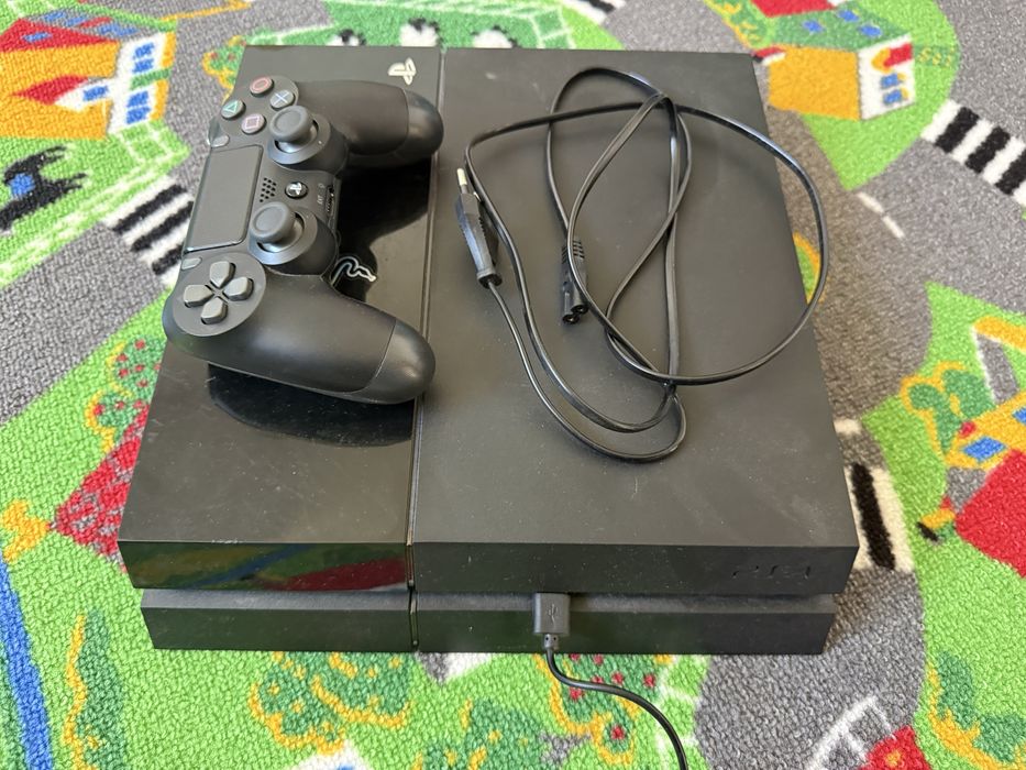 Playstation 4 - maneta folosita putin ca a fost schimbata !