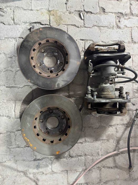 Привозные Тормозные диски + суппорта + колодки 3.5 Alphard