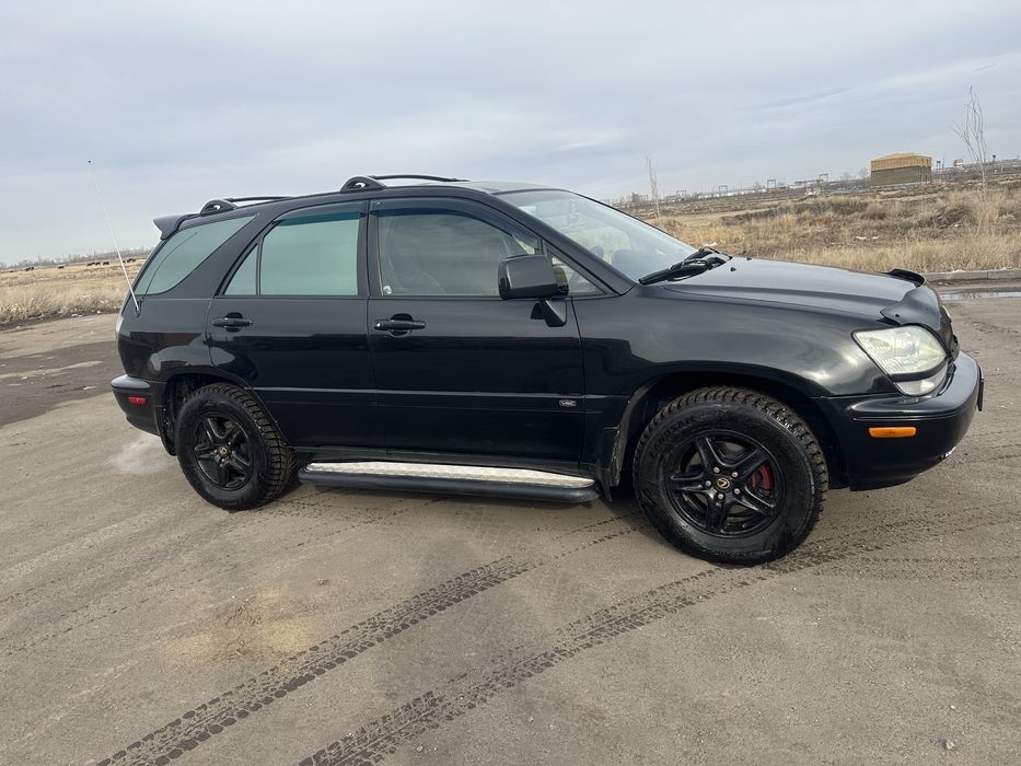 Срочно продам лексус рх300  в отличном состоянии