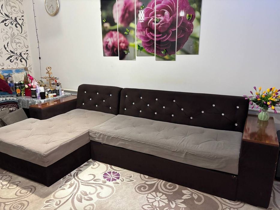 Диван в хорошем состоянии