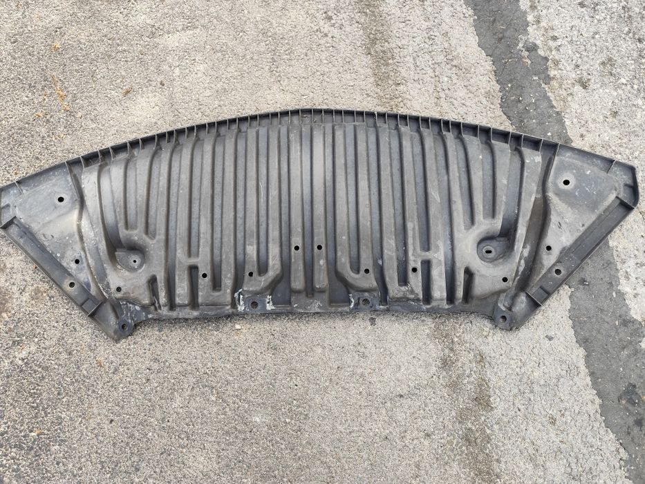 Кора под бронята Mercedes w212 Мерцедес