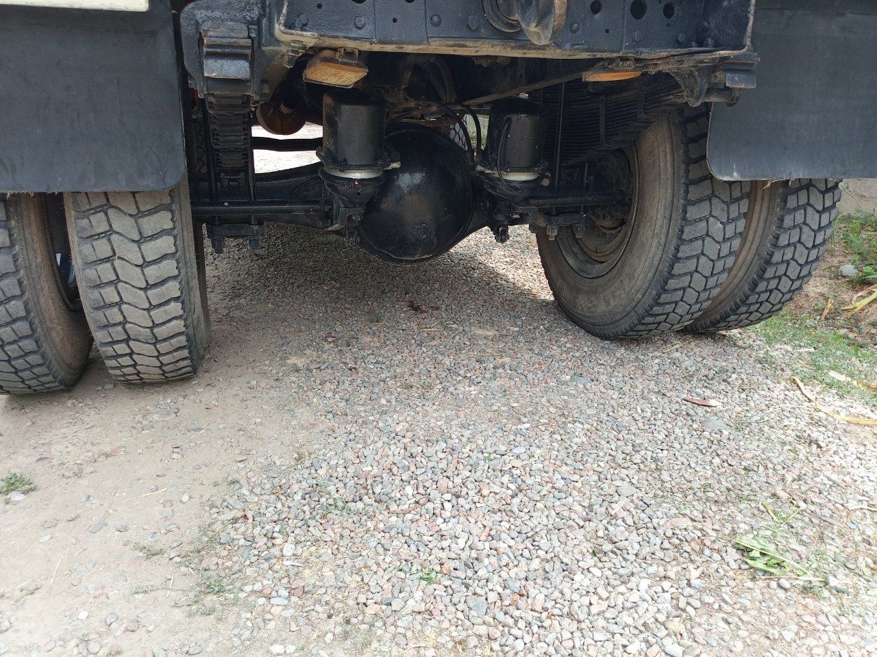 Zil 130 samasval sotiladi