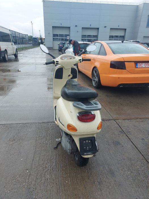 Scuter vespa pe injecție
