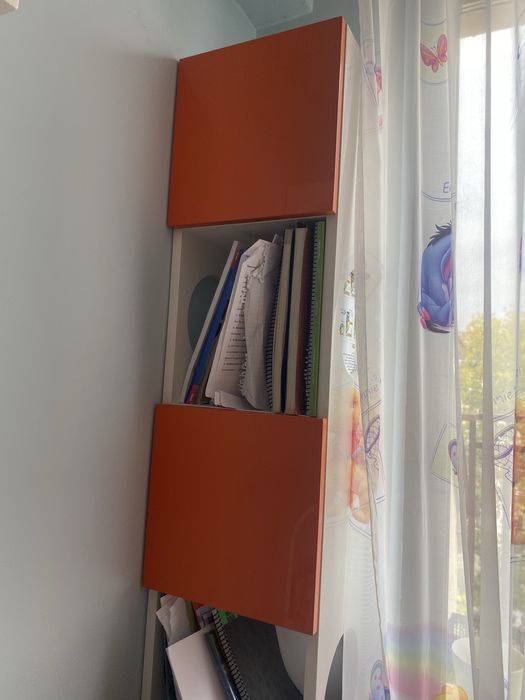 Етажерка за стена