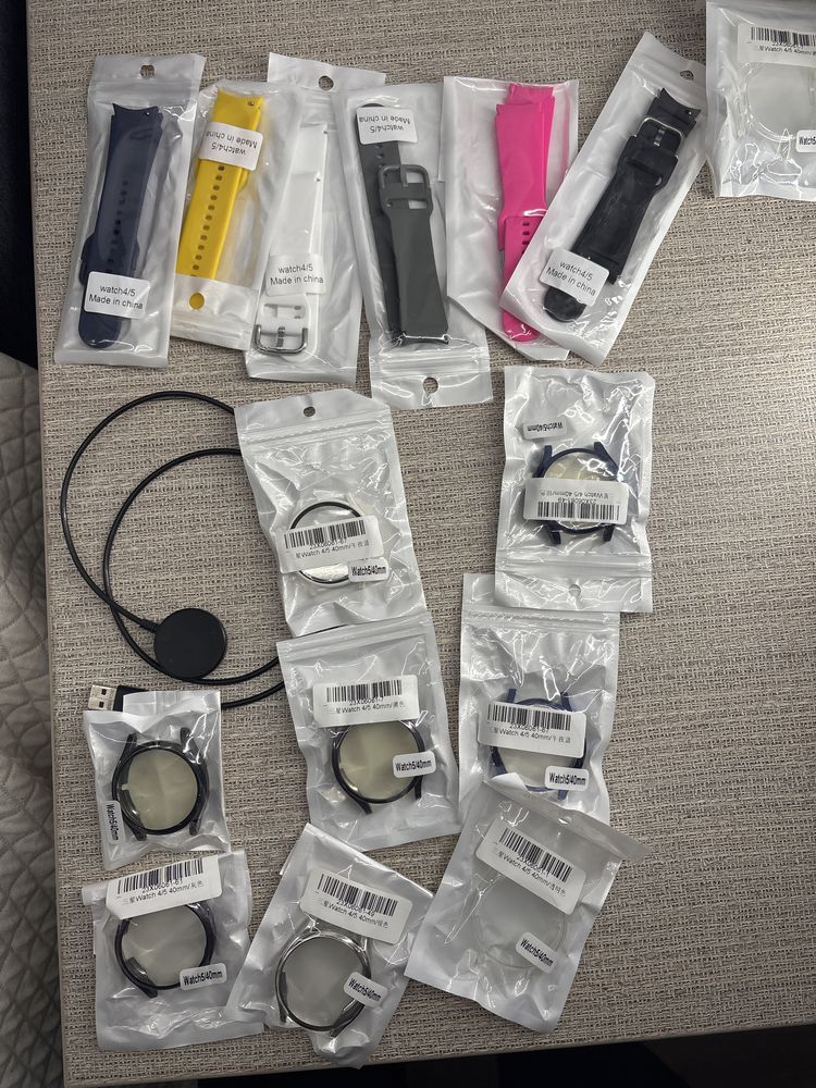Смарт часовник Samsung Galaxy Watch4, 40 mm,