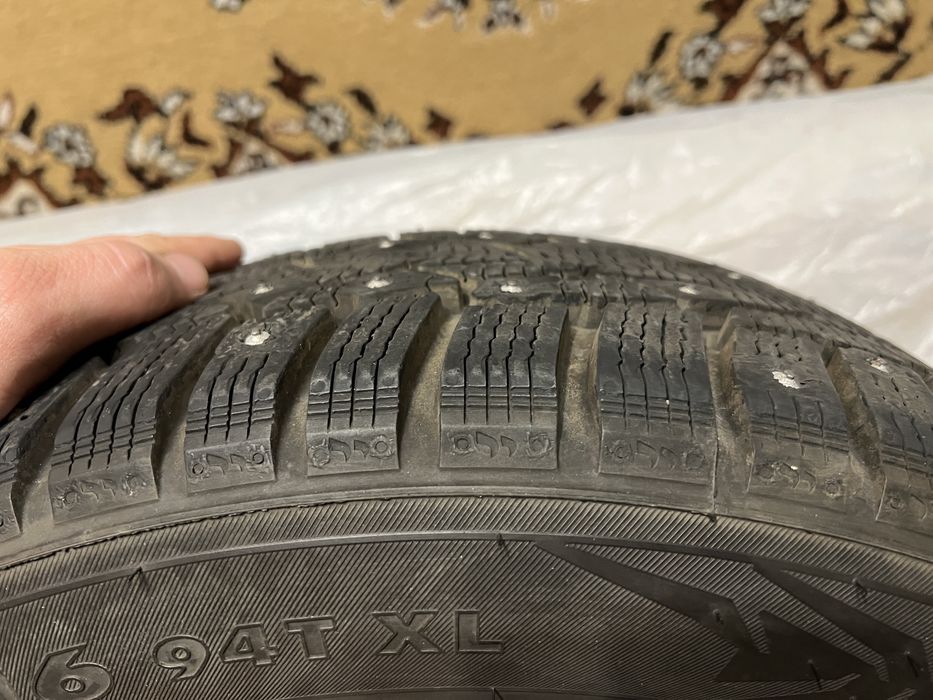 Зимние шипованные шины Ikon Tyres 205/55R16