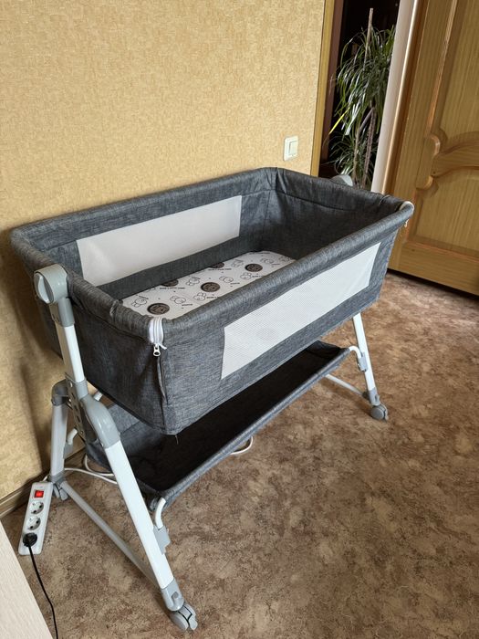 Приставная кроватка