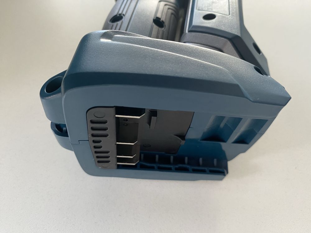 Акумулаторна лампа Bosch 18V-300 Professional