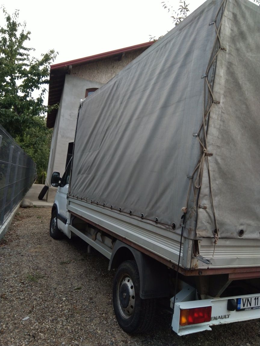 Vând Renault Master