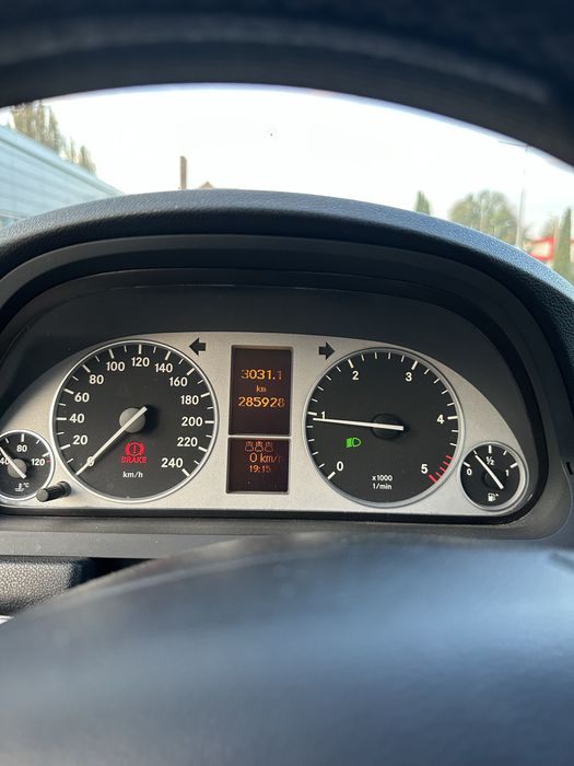 Mercedes Benz B200 2.0 CDI