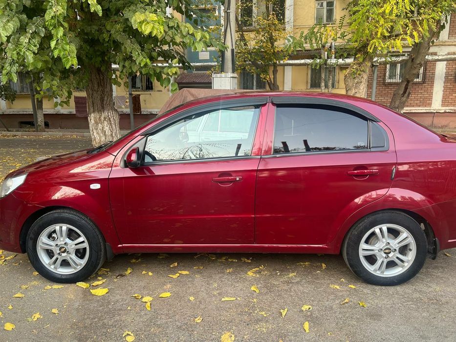 Продается Нексия 3