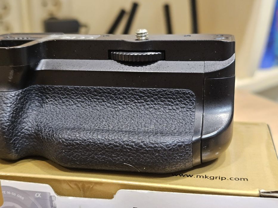 Грип за Sony Alpha сериата